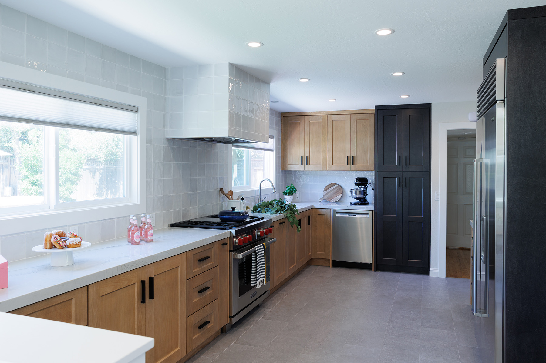 Modern kitchen design in Danville, CA by interior designer Yoko Oda